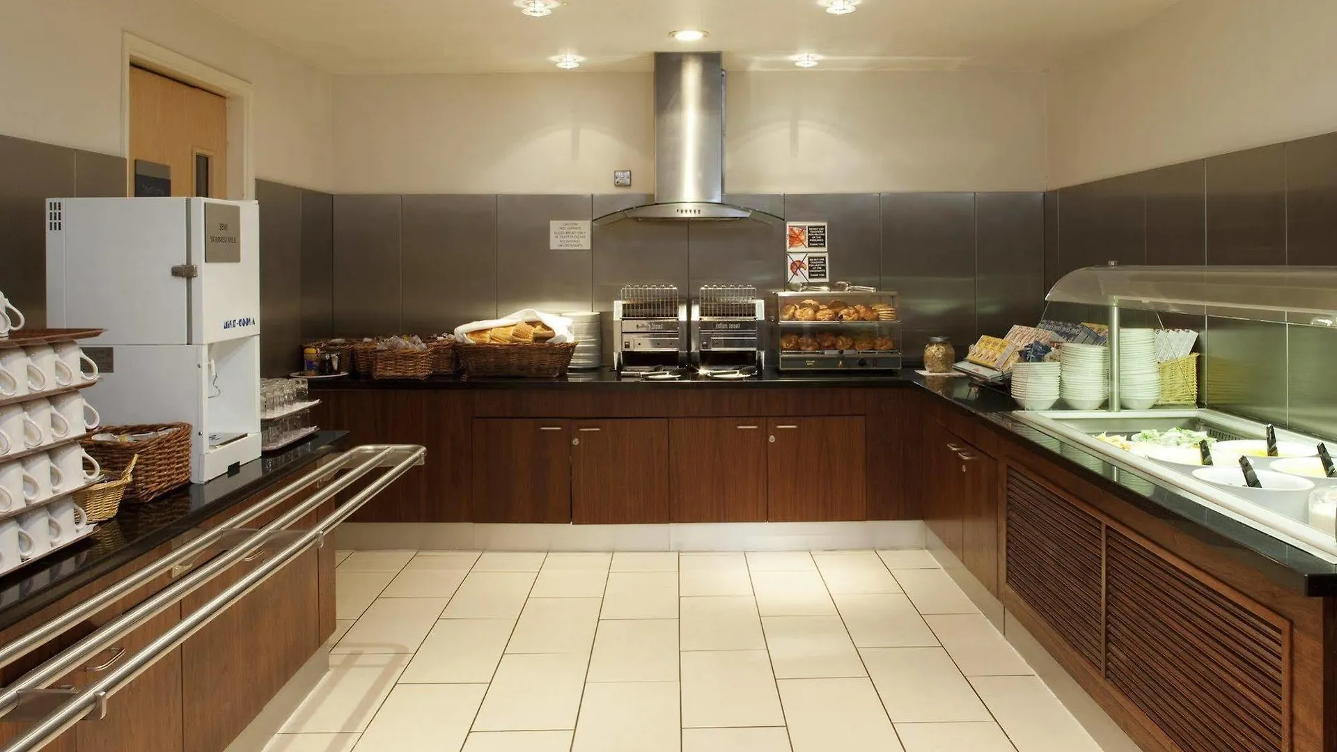 Holiday Inn Express Edinburgh - Royal Mile By Ihg