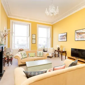 Apartment Joivy Chic And Spacious House At The Heart Of The, Edinburgh