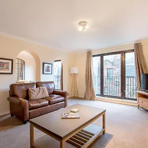 Apartment Joivy Stylish Apt Next To Dean Village With Free Parking, Edinburgh