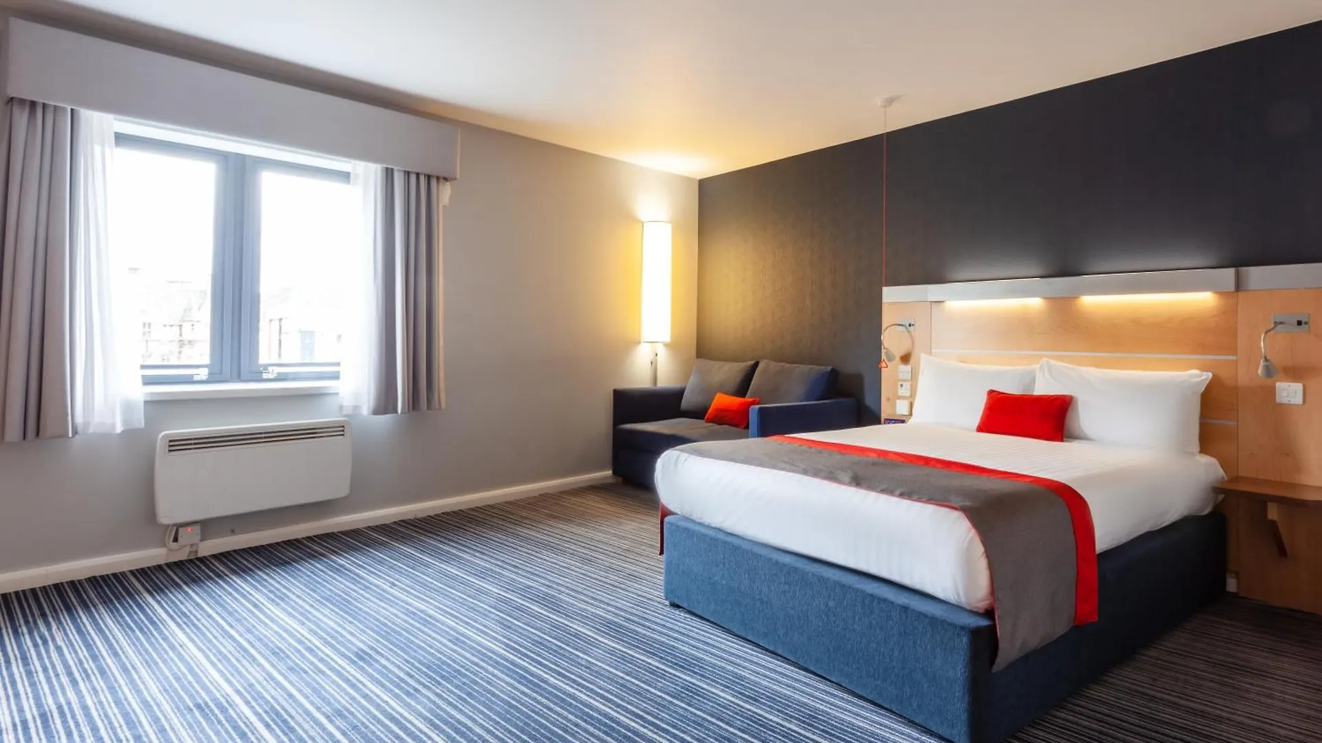 Hotel Holiday Inn Express Edinburgh - Royal Mile By Ihg