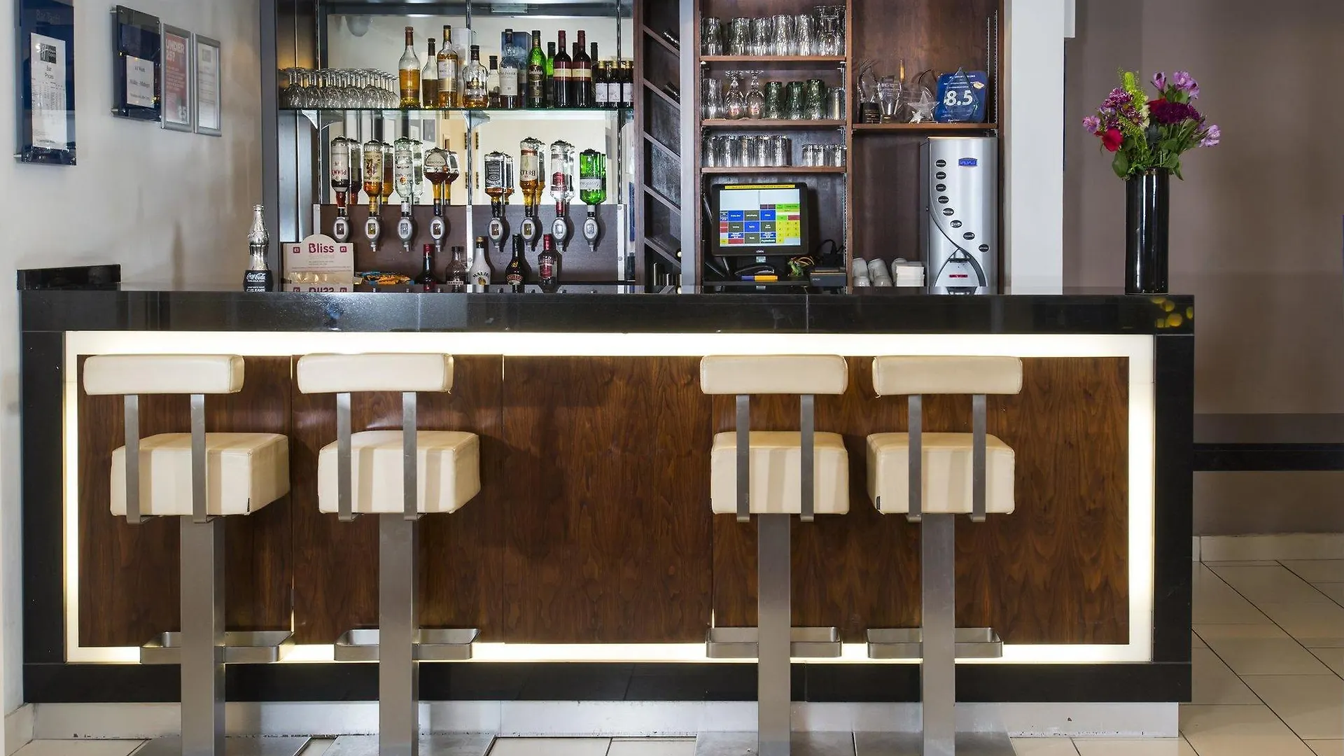 Holiday Inn Express Edinburgh - Royal Mile By Ihg