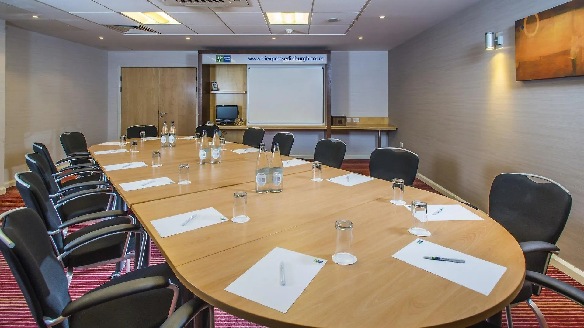 Holiday Inn Express Edinburgh - Royal Mile By Ihg Hotel